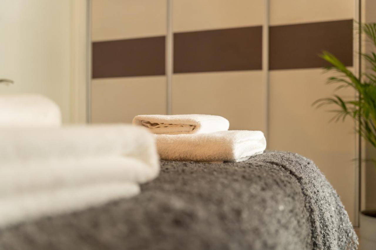 Cormelana Plaza Apartman A Coruña Kültér fotó